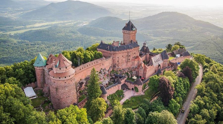 Au Pied Du Chateau Orschwiller Luaran gambar